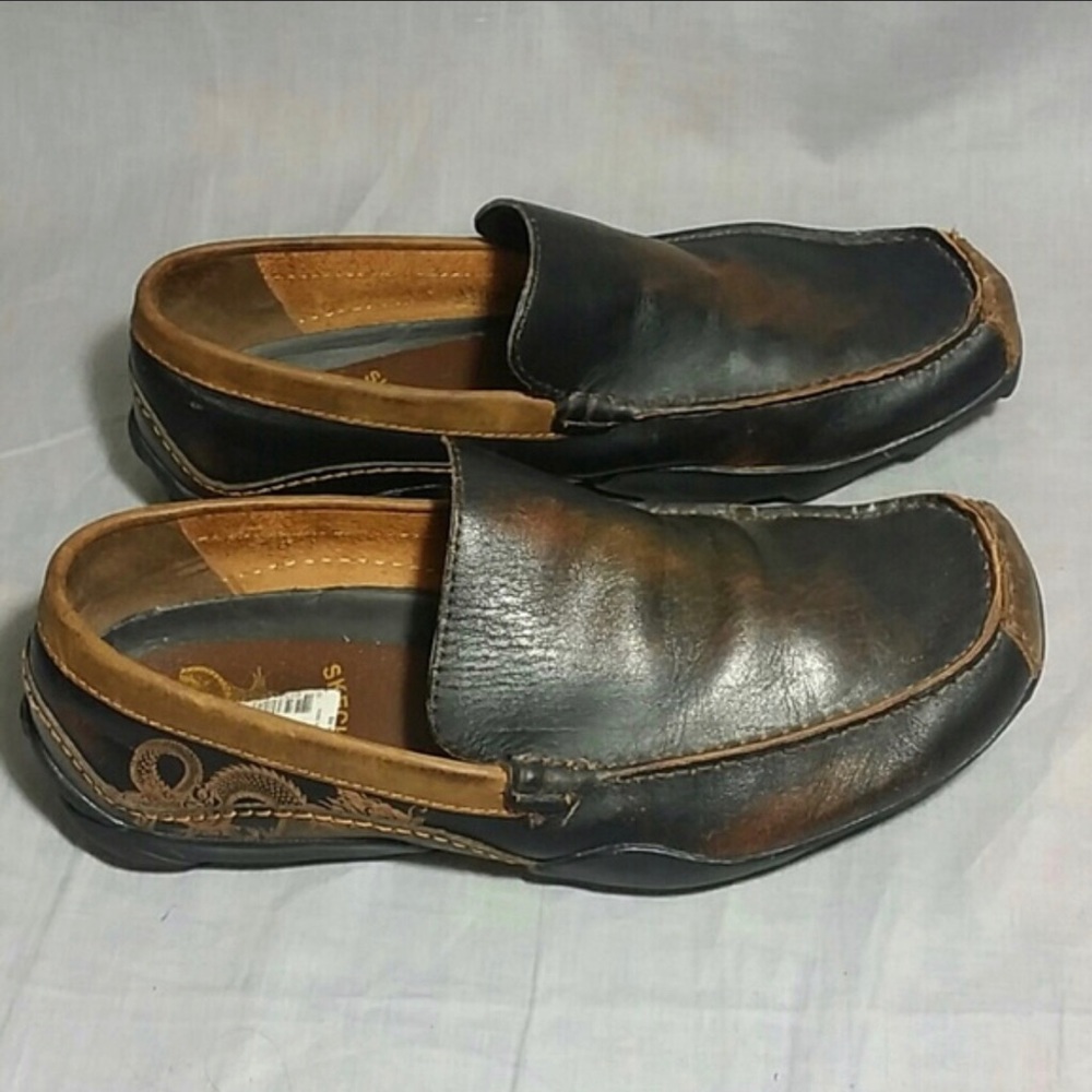 Men’s leather Skecher dress shoes